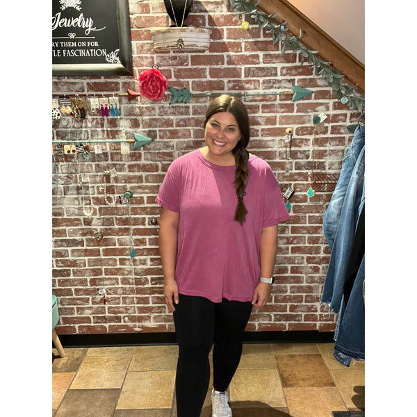 MINERAL WASHED SIDE SLIT TEE IN MAGENTA-Body and Sol