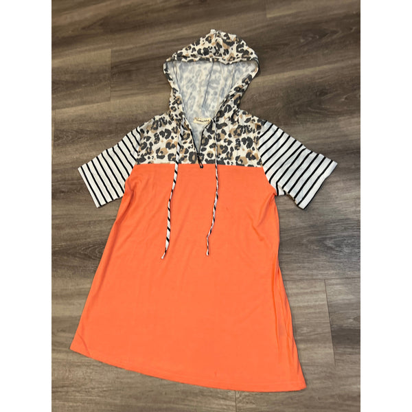SHORT SLEEVED HOODIE TOP- Coral-Body and Sol