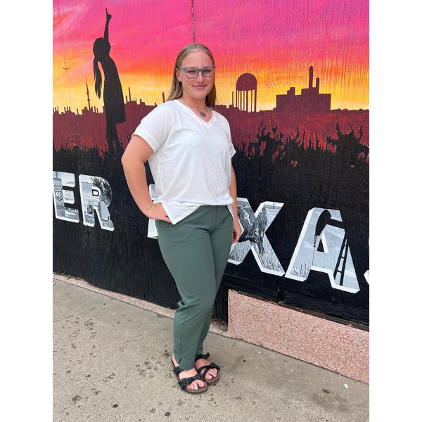 WHITE V-NECK TOP-Body and Sol