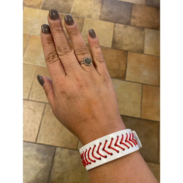 BASEBALL BRACELET-Body and Sol