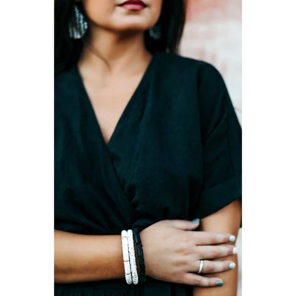 BLACK WITH GOLD BARREL BRACELET-Body and Sol
