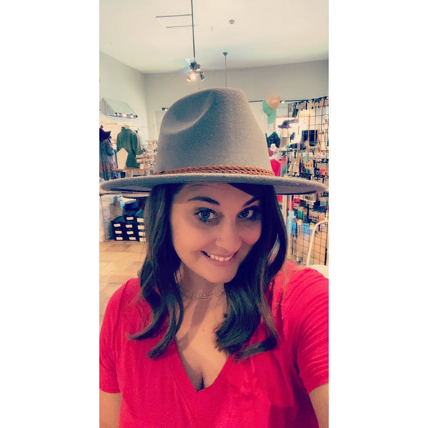 CLASSIC GREY STORM FELT HAT-Body and Sol