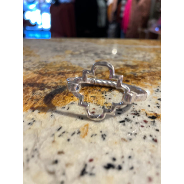 HAMMERED BRACELET-Body and Sol