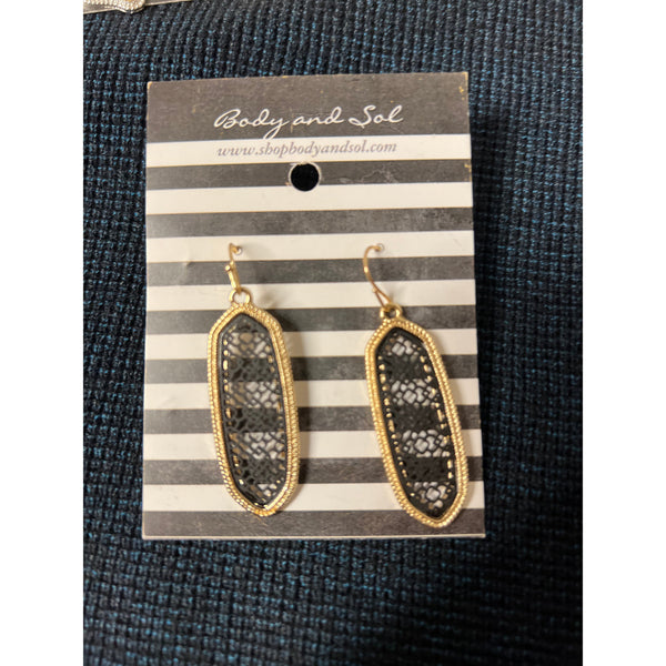 KENDRA EARRINGS-Body and Sol