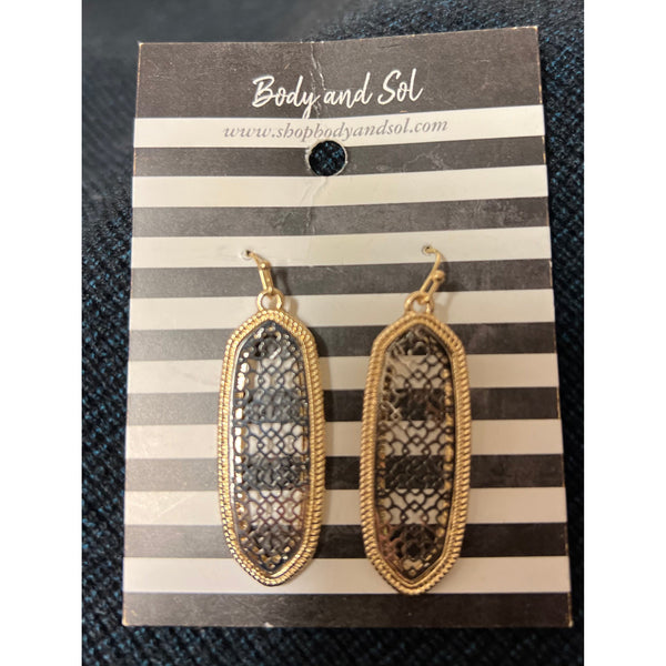 KENDRA EARRINGS-Body and Sol