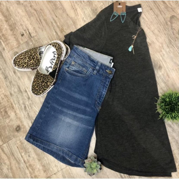 SMALL TOWN GIRL DENIM SHORTS-Body and Sol