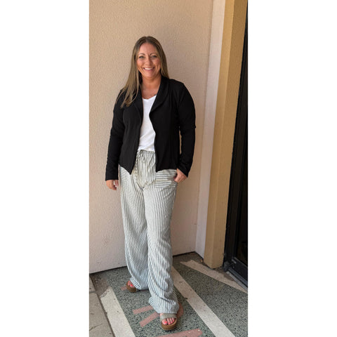 BOSS BABE BLAZER IN BLACK-Body and Sol