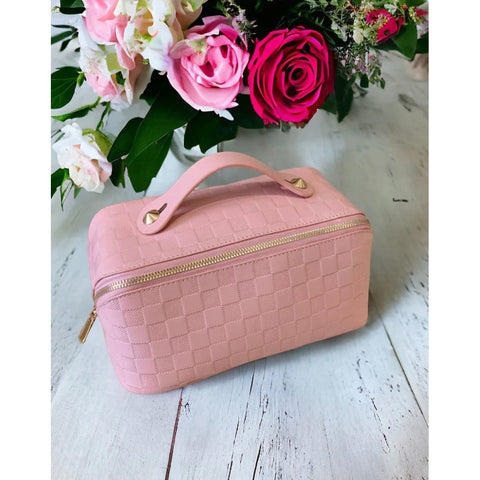 CHIC PINK COSMETIC BAG-Body and Sol