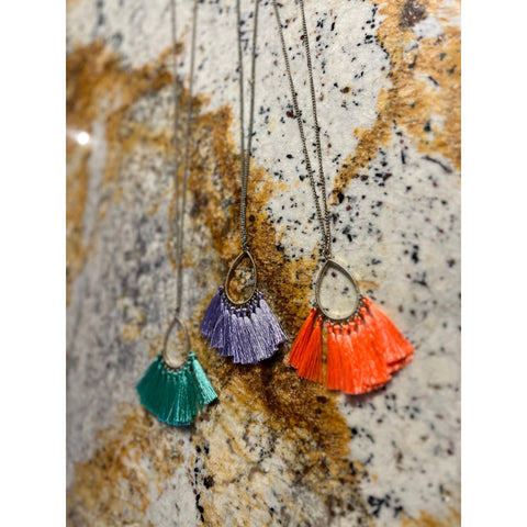 COLORED TASSEL NECKLACE-Body and Sol