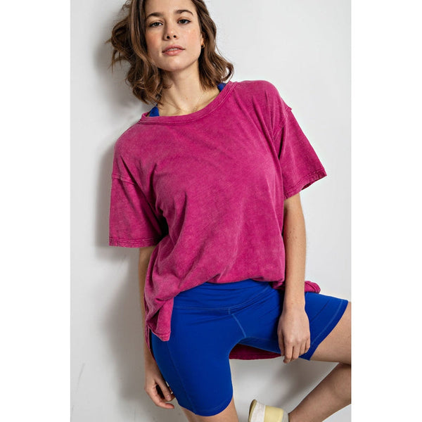MINERAL WASHED SIDE SLIT TEE IN MAGENTA-Body and Sol