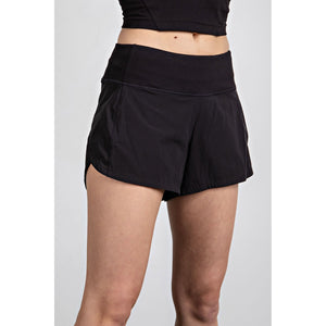 ROBYN'S ATHLETIC SHORTS IN BLACK-Body and Sol