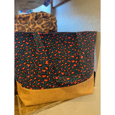 PINK LEOPARD BEACH BAG-Body and Sol