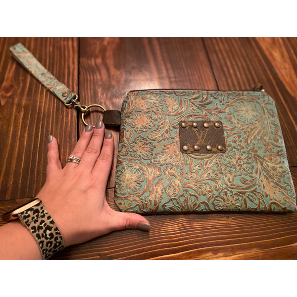 REPURPOSED WRISTLET-Body and Sol