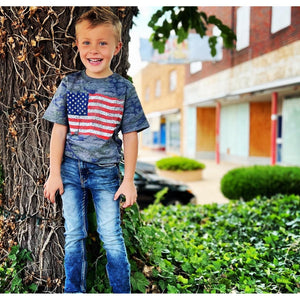 VINTAGE FLAG KIDS TEE-Body and Sol